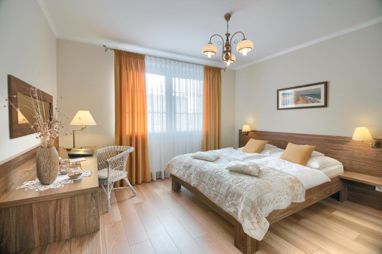 Koral Appartement Mielno  Buitenkant foto